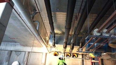 Northern Beaches Hospital, ceiling with Geberit pipes